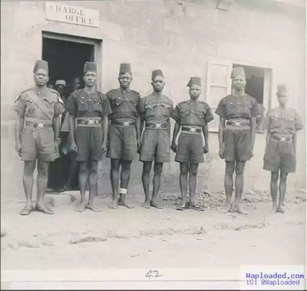 Photo: See What Nigeria Police Uniform Looked Like In 1948